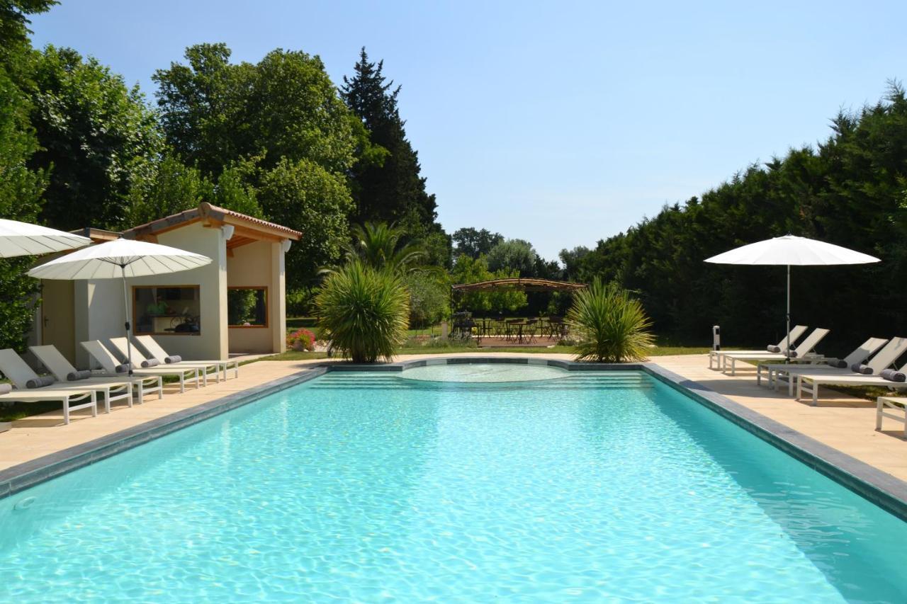 Bed and Breakfast Mas De Capelou Avignon Exterior foto