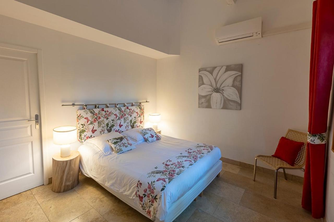 Bed and Breakfast Mas De Capelou Avignon Exterior foto