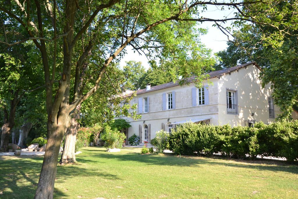 Bed and Breakfast Mas De Capelou Avignon Exterior foto