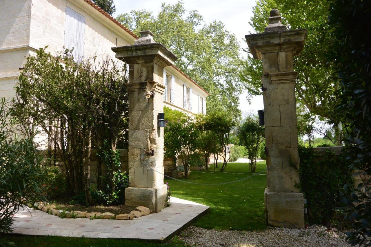 Bed and Breakfast Mas De Capelou Avignon Exterior foto